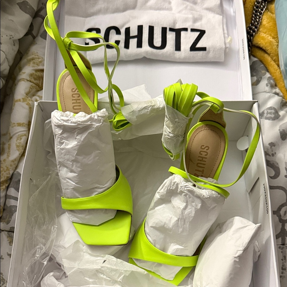 SCHUTZ Neon Lime Lace-Up Square-Toe Heels 👠